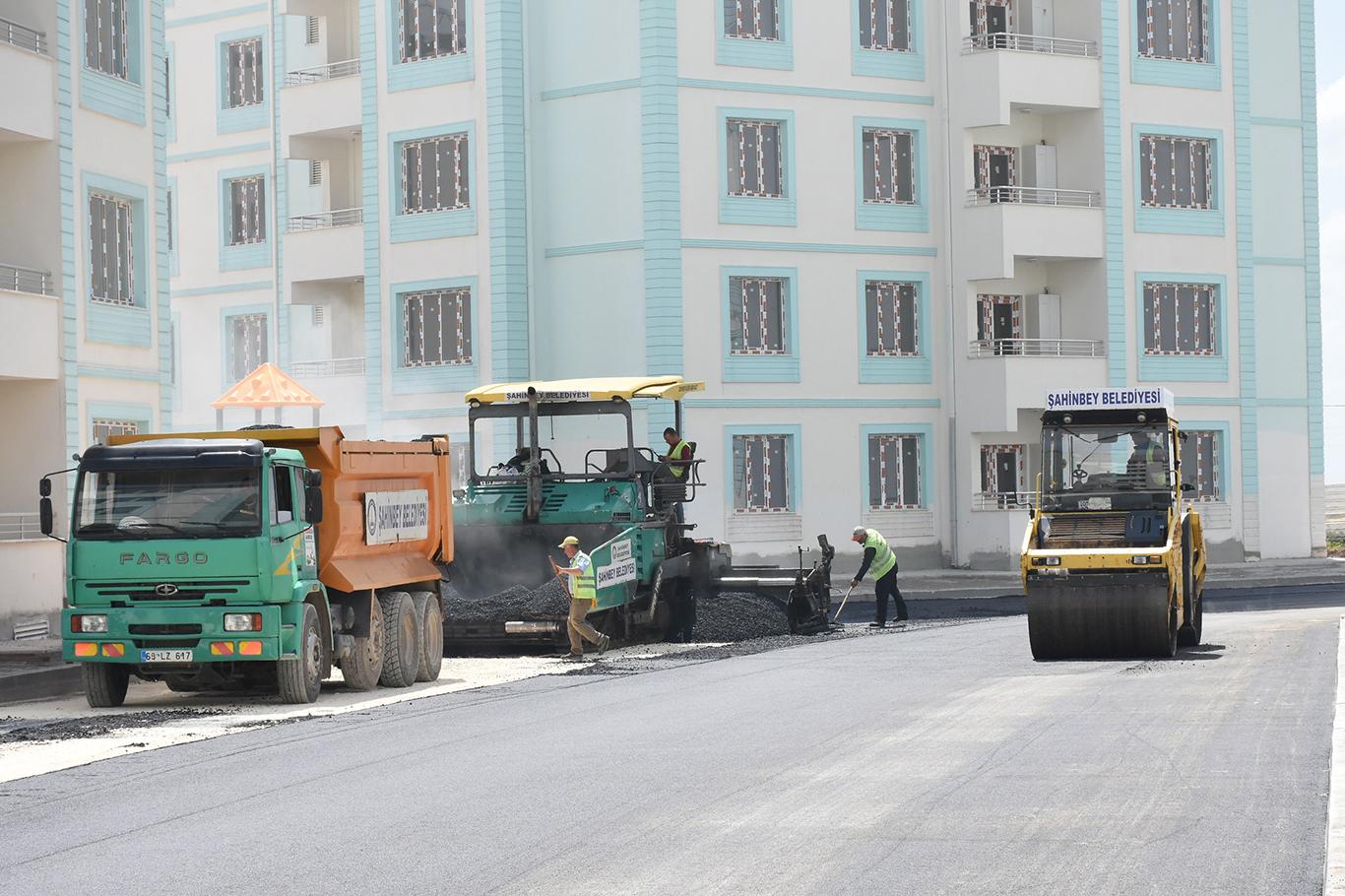 Şahinbey'de asfalt çalışması devam ediyor